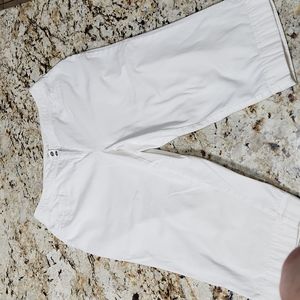 CATO White Capri pants Sz 16W